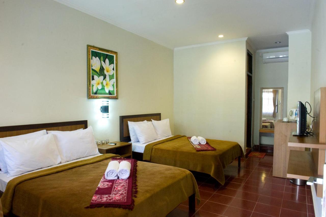 Catur Adi Putra Hotel Denpasa Kamer foto