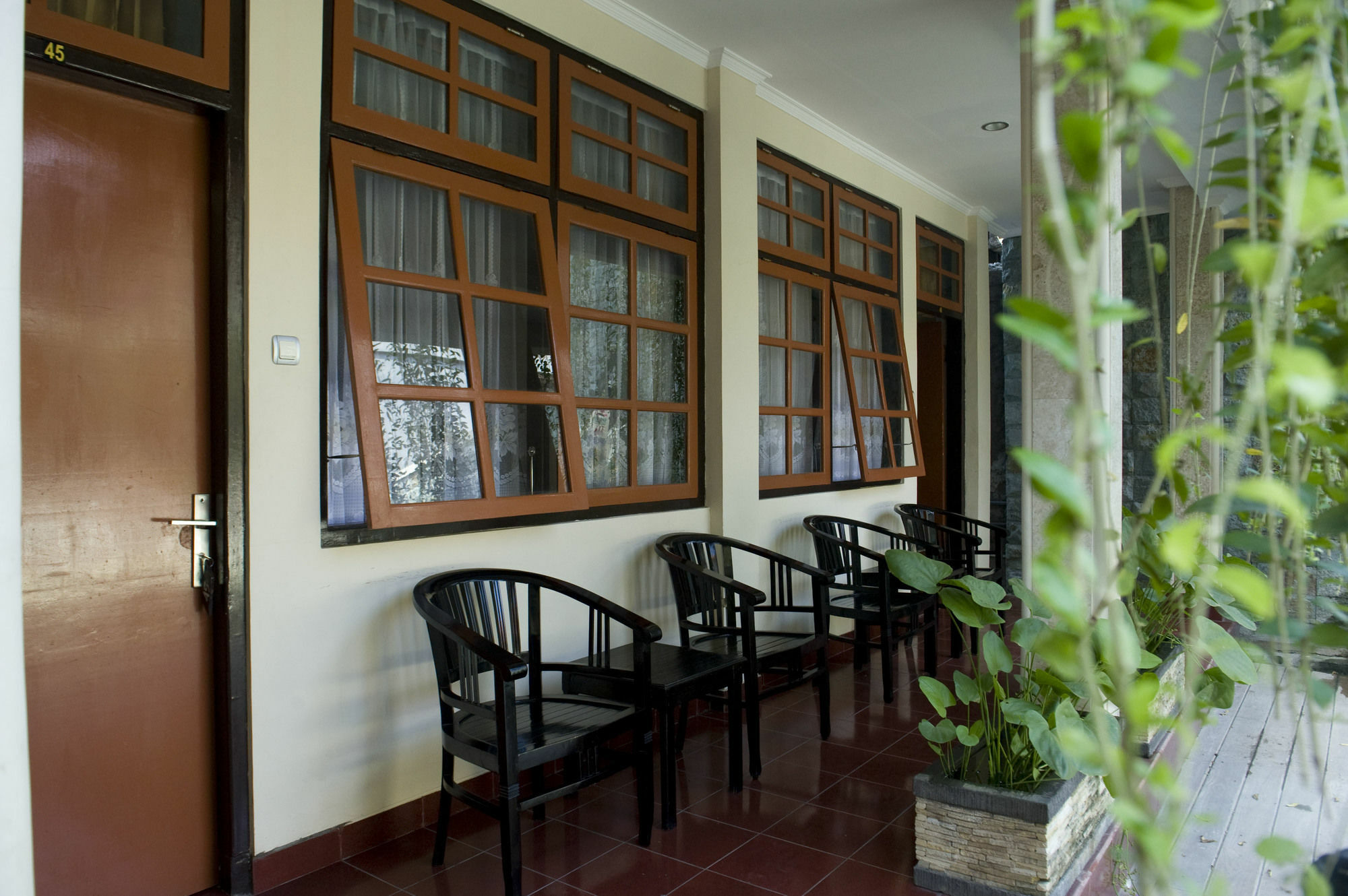 Catur Adi Putra Hotel Denpasa Buitenkant foto